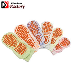 Directamente de fábrica personalizado niños antideslizante bebé agarre <span class=keywords><strong>calcetines</strong></span> trampolín <span class=keywords><strong>calcetines</strong></span> para niños bebé <span class=keywords><strong>calcetines</strong></span> cómodos - Product Image 2