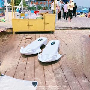 Planche à pagaie électrique flottante propulsée par un requin pour le <span class=keywords><strong>surf</strong></span> et le ski nautique avec sac à dos - Cadeau - Product Image 2