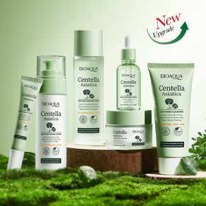 Marque privée Soin du visage pour les femmes <span class=keywords><strong>Anti</strong></span>-âge Blanchissant Hydratant Éclaircissant 6PCS Centella Beauty Ensemble de soins de la peau - Product Image 1