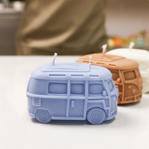 Moule en silicone pour bougie en forme de camping-<span class=keywords><strong>car</strong></span>, bus ou voiture rétro italienne vintage, pour la fabrication artisanale de bougies et l'ornementation décorative de la maison - Product Image 2