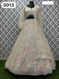 Elegant Lehenga festif en Georgette et filet pour femme Idéal pour Sangeet Mehndi et réceptions de mariage avec broderie - Product Image 3