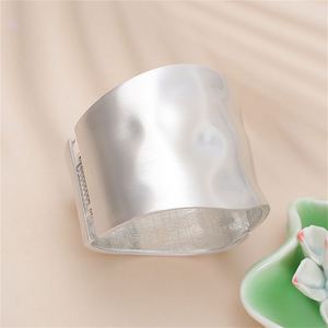 Manufacturer Service Laser <b>Engraved</b> Logo Permanent Luster Holiday Gift for Women High Fidelity Color - Product Image 4