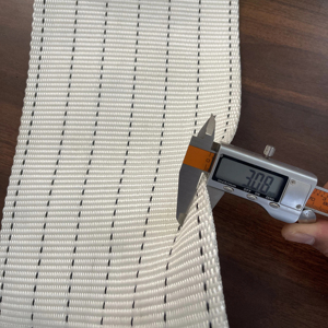 Sangle de levage en polyester blanc de 200 mm, facteur de sécurité 5:1, sangle de levage robuste, haute résistance à la traction pour la manutention des marchandises - Product Image 1