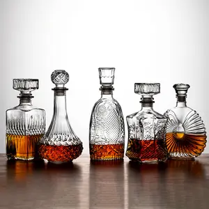 Yaratıcı alkol votka şarap ruhu Rum viski bardağı brendi viski XO likör şişesi 500ml ile kapak contası