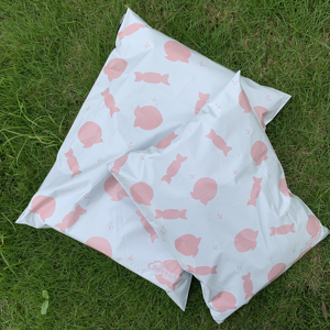 Sobre de agradecimiento de dibujos animados personalizable Bolsas de correo de polietileno de color caramelo para pequeñas empresas Envío para calcetines y zapatos - Product Image 1