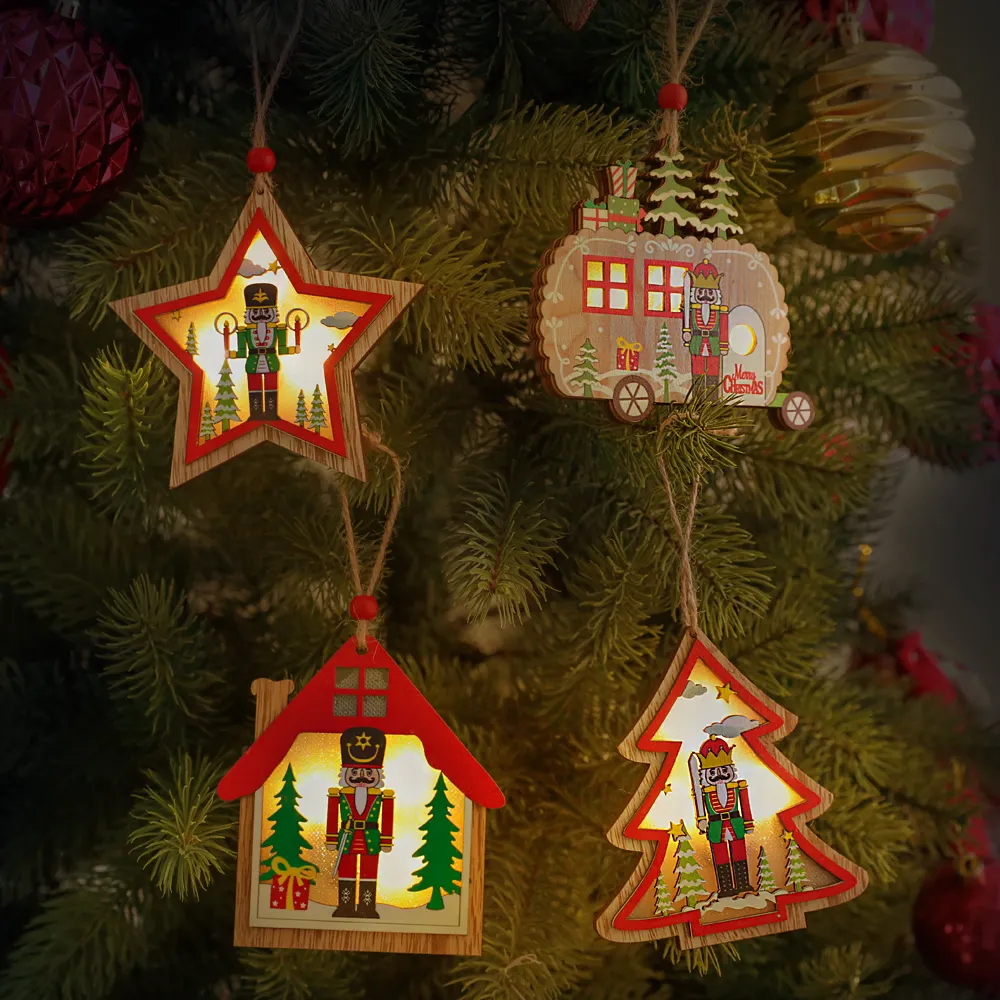 Nieuwste Kerst Houten Walnoot Soldaat Hanger Ornament Met Led Kerstboom Versierd Voor Nieuwjaar Gift Xmas Tree Decors