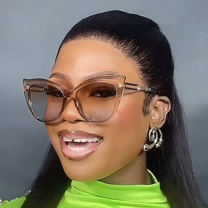 Simples Cat-Eye Óculos De Sol Das Mulheres Dot Paint Frame Grande Templos De Metal Novo Estilo Óculos De Proteção Solar Moda - Product Image 3