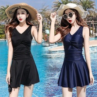 Maillot de bain une pièce en mousseline de soie haut de gamme, style coréen, inspiré d'Instagram, qui rehausse le décolleté, définit la taille et flattere la silhouette