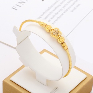 Juego de Brazaletes JXX Pretty Fashion, Cinco Piezas, Diferentes Estilos, Chapado en Oro de 24k - Product Image 5