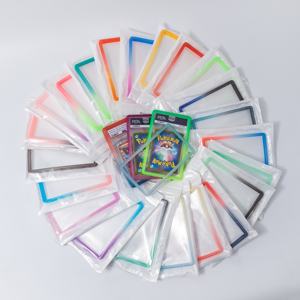 Protecteur de <span class=keywords><strong>dalle</strong></span> de carte graduée en silicone TPU de qualité supérieure 135x80mm Protection de pare-chocs en TPU pour cartes PSA/TCG 35pt - Product Image 3