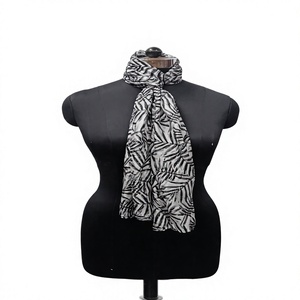 Women's <b>Long</b> <b>Silk</b> <b>Scarf</b> With Leaf Pattern Digital Printing Lightweight All Seasons Daily Wear Accessory - Product Image 1