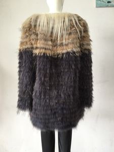 YR271 Tongxiang Yanran fabbrica di pellicce su misura per la vera pelliccia di procione con rifilatura di pelliccia di capra - Product Image 4