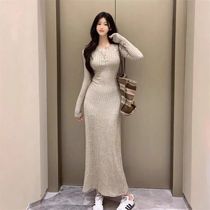 Women's Knit Dress Long Sleeve V Neck Bodycon Mid Length Oatmeal Color Solid Simple Style Spring Autumn 2025 - Product Image 3