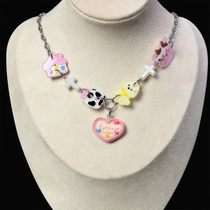 Collier Pendentif Cœur en Acrylique Dessin Animé, Chaîne Croisée en Résine, Chaîne de Clavicule Tendance Personnalisée, Mode Été 2026 - Product Image 3