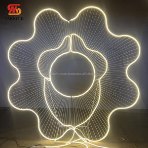 Soporte de Fondo Metálico Cuadrado SMOOTH con Diseño de Espejo para Eventos de Boda - Product Image 4