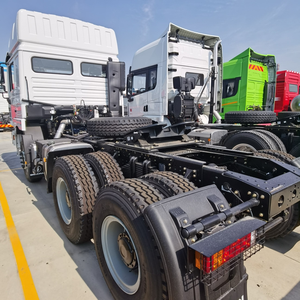 Camion tracteur Shacman F3000 6*4 de fabrication chinoise avec conduite <span class=keywords><strong>à</strong></span> gauche/droite pour l'Afrique <span class=keywords><strong>et</strong></span> la logistique mondiale - Product Image 4
