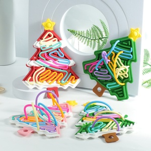 Planches sensorielles à thème sapin de Noël ; Best-sellers transfrontaliers, assortiment de jouets éducatifs sensoriels en silicone inspirés de dessins animés - Product Image 2