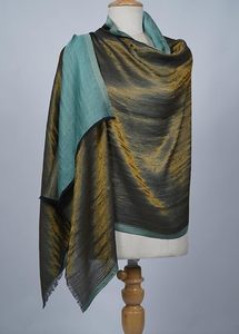 Étole Réversible Zari de Haute Qualité pour Femme, Châle Doux Bicolore de Créateur, Accessoire de Mode Élégant pour Boutique - Product Image 2