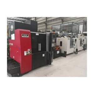 Precio bajo OKK VC51 Centro de mecanizado CNC Máquina de procesamiento de metal de 3 ejes Sistema FANUC Máquina rara y hermosa en el mercado