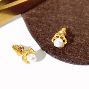 Pendientes Minimalistas de Joyería para Mujer, Pendientes Chapados en Oro de 18K, Pendientes de Perlas Coreanos de Moda - Product Image 3