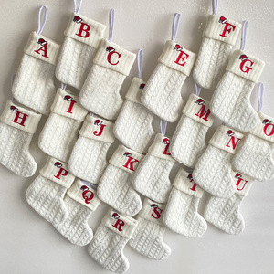 <span class=keywords><strong>Chaussette</strong></span> de <span class=keywords><strong>Noël</strong></span> Brodée 26 Lettres avec Alphabet Flocon de Neige, Ornement Personnalisé pour Sapin de <span class=keywords><strong>Noël</strong></span>, Décoration de Vacances Familiales, Cadeau - Product Image 3