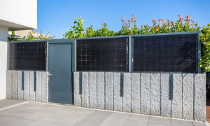 Solution solaire photovoltaïque monocristalline AgriSolar AHONY PERC pour fermes et pâturages extérieurs - Résistante aux intempéries, faible entretien, résistante à la neige, rigide - Product Image 2