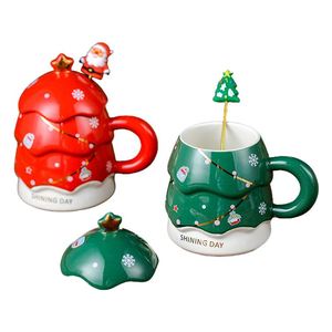 Tasse en céramique personnalisée mignonne en forme de sapin de Noël, durable et résistante au lave-vaisselle, idéale pour les événements - Product Image 1