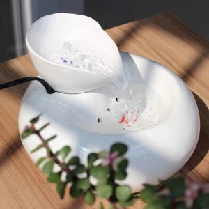 Fontaine à eau automatique en céramique pour chats, forme arrondie avec filtre circulant, mangeoire réutilisable pour petits animaux - Product Image 1