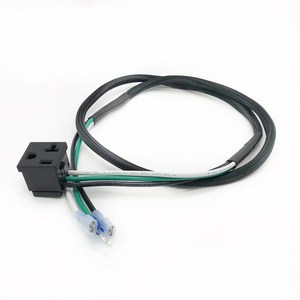 Cable de alimentación de CA NEMA 5-15R personalizado para EE. UU. con arnés de cableado de salida hembra, funda trenzada y cable de tierra con terminal de anillo - Product Image 3