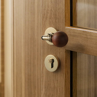 Serrure de porte silencieuse en argent brossé avec poignée circulaire en noyer de style japonais pour chambre à coucher et villa