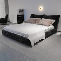 Lit Double Artistique Minimaliste de Luxe Léger, Personnalisable, Design Moderne, Idéal pour l'Aménagement de Chambres de Villa