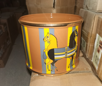 Vase en céramique moderne de luxe, cylindrique, de style européen, avec motif de cheval fidèle, en porcelaine émaillée, prêt à être expédié, pour la décoration de la maison