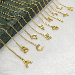 Yaka moda kadın takı paslanmaz çelik küçük 26 alfabe şekli charm A-Z minimalist altın bambu İlk mektubu kolye