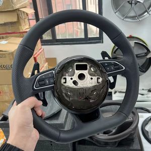 พวงมาลัยหุ้มด้วยหนังคาร์บอนไฟเบอร์แบบเจาะรูสำหรับรถ <span class=keywords><strong>Audi</strong></span> <span class=keywords><strong>RS</strong></span> S3 S4 S5 A4 A5 A6 A7 B8 RS4พวงมาลัยรถยนต์ RS5 - Product Image 1