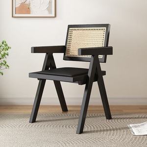Silla <span class=keywords><strong>de</strong></span> Comedor Moderna <span class=keywords><strong>de</strong></span> Madera Maciza y Cuero, Venta al Por Mayor <span class=keywords><strong>de</strong></span> Fábrica, para Cocina, Hogar, Estudio, Cafetería y Sala <span class=keywords><strong>de</strong></span> Estar - Product Image 2