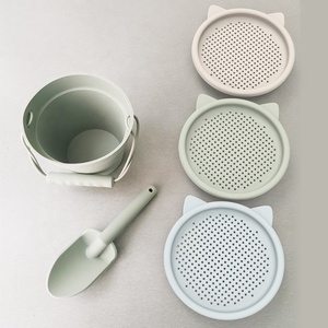 Nieuwe Bpa Gratis Siliconen Strand Speelgoed Met Zeef, Nieuwe Food Grade Siliconen Zeef Voor Zand - Product Image 1