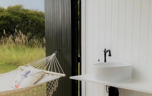 Conteneur maritime en acier 20HQ 40 pieds, appartement/hôtel <span class=keywords><strong>studio</strong></span> avec 1 toilette, panneau sandwich respirant, design postmoderne - Product Image 4