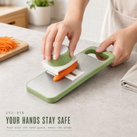 Hachoir de cuisine multifonctionnel 450g en acier inoxydable avec planche mandoline et protège-main pour hacher, trancher et peler pour la préparation des repas