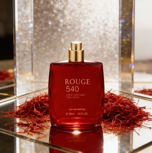 <span class=keywords><strong>Baccarat</strong></span> <span class=keywords><strong>Rouge</strong></span> <span class=keywords><strong>540</strong></span> |   90 ml con tapa icónica de cristal rojo y diamantes |   Una fragancia opulenta y duradera - Product Image 2
