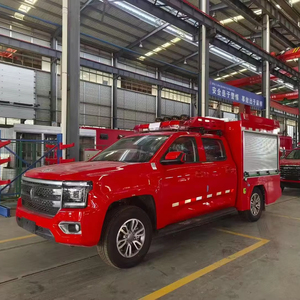Camion de pompiers à haute réputation, nouveau véhicule de lutte contre l'incendie avec citerne à mousse et tour à eau pour le stockage, type de carburant diesel - Product Image 1