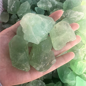 Venta al por mayor precio barato cristal natural piedra en bruto fluorita verde Piedra en bruto para Heling - Product Image 3