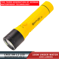 Lampe de plongée industrielle rechargeable P100 IP68 étanche 200-300M 1800 Lumens 5500K LED à faisceau spot pour la plongée sous-marine