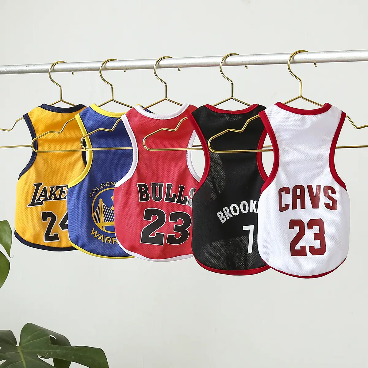 Ropa para mascotas Ropa para perros pequeños y medianos Ropa transpirable para perros Chaleco deportivo fino de verano Ropa de baloncesto para mascotas