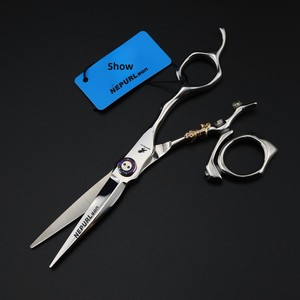Tijeras de peluquería y barbería Mizutani de 6.0 pulgadas con mango giratorio, punta afilada y cuchillas planas para flequillo - Product Image 4
