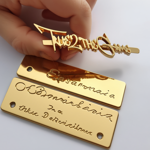 Personalizado 3D placa grabada zapatos bolsa diseño etiquetas letras <span class=keywords><strong>Metal</strong></span> nombre etiquetas bolso <span class=keywords><strong>Metal</strong></span> etiqueta marca <span class=keywords><strong>Metal</strong></span> Logo para bolsos monederos - Product Image 3