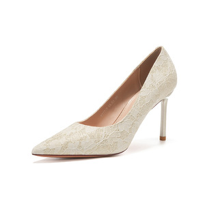 8777F Escarpins de mariée rouges en satin à bout pointu et talon aiguille, super hauts (8 cm), chaussures de mariage - Product Image 5