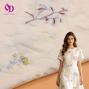 Tissu brodé en coton Tencel tissé en gros, respirant et confortable pour la décoration intérieure et les vêtements pour filles - Product Image 1