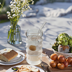 Venta al por mayor de bonitas tazas de agua de vidrio reutilizables con alto contenido de boro y sílice, botellas de café y jugo de vidrio resistentes al calor con pajitas - Product Image 5