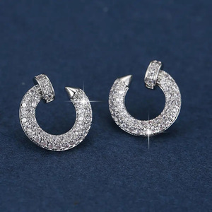 Orecchini a Cerchio Semplici con Borchie per Donne, Piccoli Accessori per Orecchie da Indossare Ogni Giorno - Product Image 6