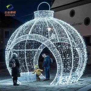 Cadre en fil de fer imperméable 3d à motif LED de noël, ornement énorme fait à la main, arche géante, lumières de boule pour centres commerciaux